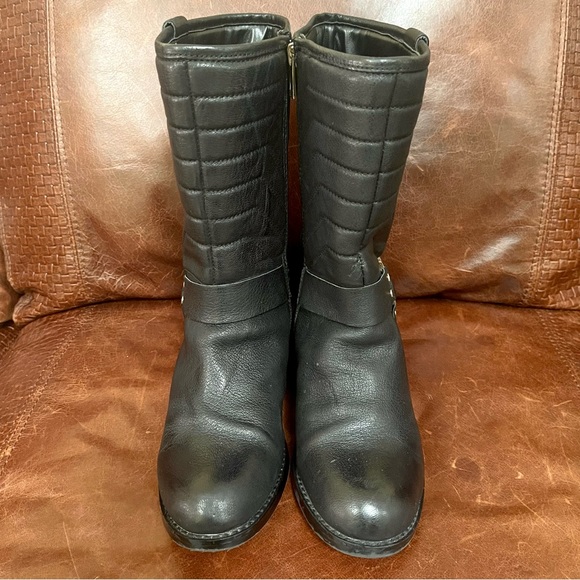 Vince Camuto Quilted Leather Moto Boots With Gold Tone Hardware Size 7.5 - Picture 4 of 10